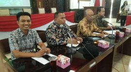 Ketua Komisi IV DPRD Kab. Mojokerto  yang dipimpinn Ketuanya, H, Sopii, SP, ke Kantor DPRD Kab. Karanganyar, Terkait Pembahasan Raperda APBD TA. 2020 Bidang Sosial, Pendidikan dan Kesehatan.(28/10)( Dok, Kartono)