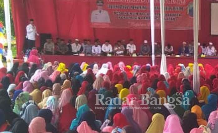 Acara Istigotsah Akbar di Lapangan Limboenk 