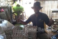 Nasiri Pengusaha Telor Bebek Di Kecamatan Kedundung. (Dok Her RadarBangsa Sampang)