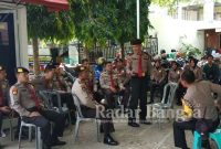 Anggota Polda LAMPUNG saat Pengamanan Pada Gereja-gereja Diwilayah Bandar Lampung.