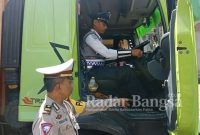 Kasatlantas Polres Bantaeng, Iptu Badruz mengatakan, dalam pemeriksaan kesehatan dan ram check kendaraan