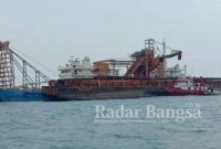 Kapal keruk PT LIP