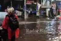 Genangan air luapan Banjir