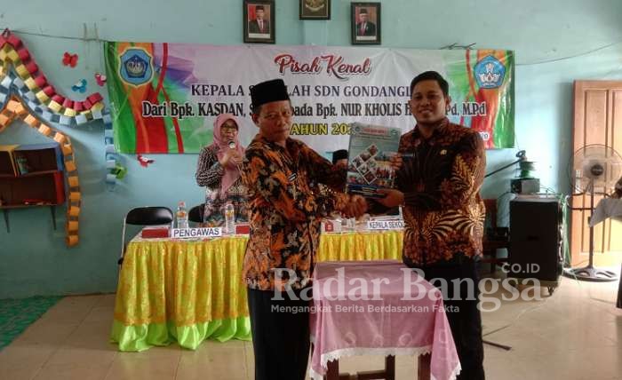 Pisah kenal, bertempat di gedung SDN Gondang Lor 1, kegiatan ini dihadiri oleh Kordinator Pengawas (Korwas) TK/ SD, pengawas TK/ SD, kepala desa Gondang Lor dan komite sekolah.