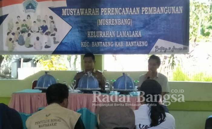 Sebanyak 70 orang warga Kelurahan Lamalaka menghadiri Musrenbang Kelurahan Lamalaka kecamatan Bantaeng 