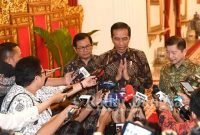 Presiden Joko Widodo saat memberikan keterangan terkait virus korona