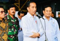 Presiden Joko Widodo (Jokowi)  saat memberikan keteranga terus memantau perkembangan wabah corona baik di Indonesia maupun di Tiongkok 