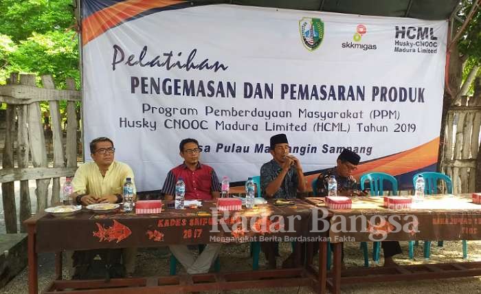 Pelatihan Pengemasan dan Pemasaran di desa Mandangin Sampang 