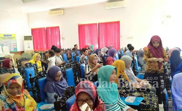 Pelaku Industri Mamin Di Sampang Ikut Bimtek Keamanan Pangan oleh Dinkes Sampang