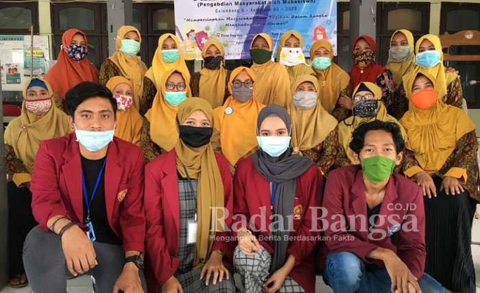 Tim   pengabdian   masyarakat oleh mahasiswa  (PMM)  Universitas Muhammadiyah  Malang 