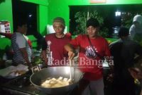 Pospera mengolah makanan sebanyak 1000 nasi bungkus dan selanjutnya dibagikan kepada warga khususnya yang terdampak banjir [ANDIK]