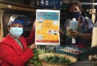 Edukasi Pentingnya Mengikuti Protokol Kesehatan di era new normal di warga Jl. Nginden Baru IV RT.04 Pasar Gotong Royong Nginden Jangkungan. [IST]
