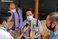  Kuasa Hukum  Haris Eko Cahyono S.H saat di wawancarai awak media [IST]