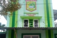 Stand dan sekaligus gedung Bumdes Desa Tumpang menjadi sebuah inspirasi dan target bisa meningkatan pendapatan asli desa, agar bisa menguatkan ekonomi masyarakat. [DON]