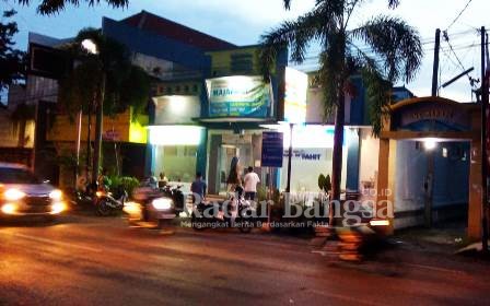 Tanpak depan Klinik MMC Majapahit jl Sunan Drajad No 14 Lamongan [Ipl/Edi]