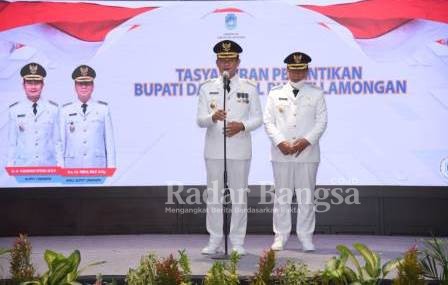  Bupati Lamongan Dr. H. Yuhronur Efendi, MBA dan Wakil Bupati Lamongan Drs. KH. Abdul Rouf, M.Ag. menggelar tasyakuran, Jum'at (26/02/2021) di Pendopo Lokatantra Kabupaten Lamongan [IST]