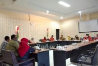 Komisi D DPRD Lamongan saat hearing dengan Puskesmas Kalitengah dan Dinkes Lamongan, Selasa (23/03) [ist]