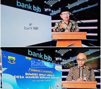 Plt. Bupati Cianjur H. Herman Suherman bersama Pimpinan Cabang Bank BJB Kabupaten Cianjur Erry Rinaldi, sedang membuka acara Webinar dan Talkshow Bank BJB bersama BUMDes Se Kabupaten Cianjur [hms]