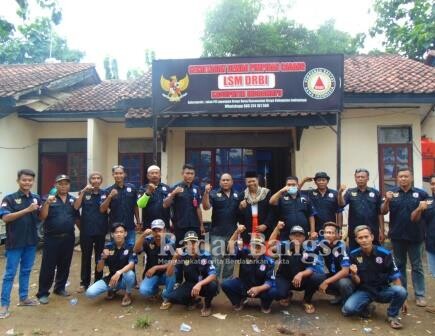 Anggota Lembaga Swadaya Masyarakat DRBI Kabupaten Indramayu [Jay/RadarBangsa.co.id]