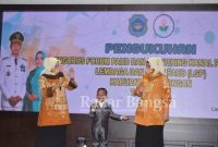 Ketua Forum Paud Anis Yuhronur Efendi  di kukuhkan menjadi Ketua Forum PAUD di Pendopo Lokatantra, Kamis (01/04) [ist]