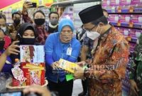 Bupati Sidoarjo Ahmad Muhdlor Ali  lakukan Sidak di tiga supermarket