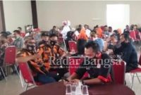 Kesbangpol  Ngopi Bareng LSM Kabupaten Probolinggo Di Kampong Kita( 10 April 2021) [Nanang/RadarBangsa.co.id]