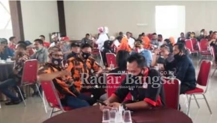 Kesbangpol  Ngopi Bareng LSM Kabupaten Probolinggo Di Kampong Kita( 10 April 2021) [Nanang/RadarBangsa.co.id]