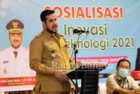 Walikota Habib Hadi zaenal Abiidin bersama Bappeda, Litbang Kota Probolinggo menggelar Sosialisasi Inovasi dan Teknologi 2021.  diharapkan mampu  memberikan dorongan dan menguatkan inovasi yang telah berjalan sebelumnya digelar di Orin Resto & Hall Senin (12/4) [hms]