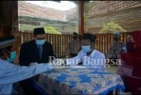 Pelaksanaan akad nikah berlangsung di Musala Ar Rabbani komplek Mapolres Purbalingga [Hms]