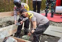 Kapolda Jateng Irjen Pol Ahmad Luthfi, saat peletakan batu pertama pembangunan Masjid [IST]