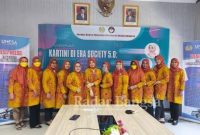 Webinar DWP Unesa “Kartini di Era Society 5.0: Peluang dan Tantangan” [IST]