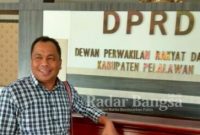 Ketua DPRD Kabupaten Pelalawan Baharuddin SH