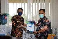 Penandatangan Mou yang di laksanakan oleh Kepala Dinas Kominfo Hendry Gunawan,AP dan Kepala LPP Radio Republik Indonesia Pekanbaru Ngatno,S.Sos,MM [IST]