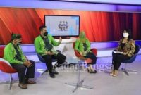 Walikota Proboolinggo Habib Hadi saat mengisi Bincang Siang dengan tema Wisata Sehat, UMKM Menggeliat, Ekonomi Kota Probolinggo Bangkit, Selasa (4/5) yang disiarkan di JTV. (FotoHumas)
