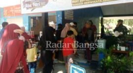 Pengunjung Pantai Camplong di periksa Satgas Covid-19 sebelum masuk lokasi wisata [ist]