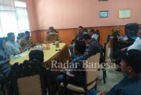 Asrul Sani Sekretaris Dinsos PPPA Sampang saat menerima kunjungan dari Jajaran Forsa Hebat