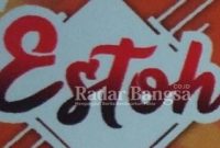 Usus Crispy "Estoh" produk eNKa milik Muhammad Dofir jalan Manggis Kelurahan Gunung Sekar Sampang