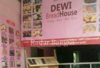 Dewi Bread House, Ruko sebelah selatan SDI Alkaromah jalan Jamaludin Kelurahan Karang Dalam Sampang