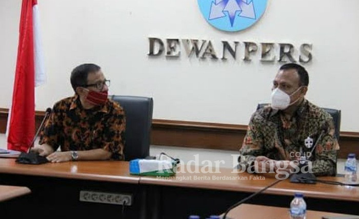 Dewan Pers Mendukung Upaya Polres Batu, dalam upaya mengusut ancaman pembunuhan pada ketiga Jurnalis yang bertugas di kota Batu, karena dituduh melaporakan adanya pesta pernikahan