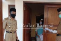 Kades Pandanlandung Kab.Malang persiapkan dan saksikan pelaksanaan vaksinasi bagi warganya