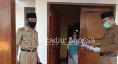 Kades Pandanlandung Kab.Malang persiapkan dan saksikan pelaksanaan vaksinasi bagi warganya