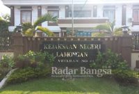 Tampak depan kantor Kejaksaan negeri Lamongan (Dok RadarBangsa.co.id)