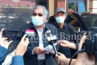 Arist Merdeka Sirait Ketua Umum Komnas Perlindungan Anak memberikan keterangan pers di Polda Jatim 05/08/21