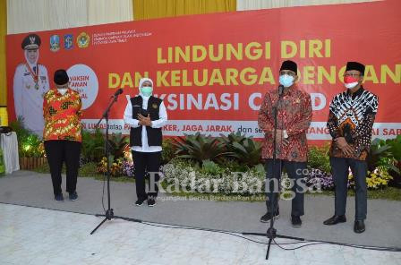 Vaksinasi berbasis komunitas pesantren yang digelar LDII Jatim di Aula Ponpes Sabilurrosyidin Annur, Gayungan, Surabaya.