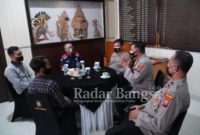  Mahasiswa dan polisi pelaku pemukulan dipertemukan oleh Kapolres Ponorogo
