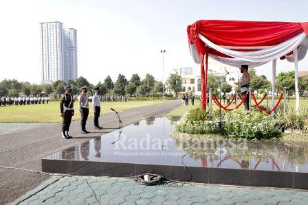  Apel Gelar Pasukan Operasi Patuh Semeru 2021 di lapangan Mapolda Jawa Timur