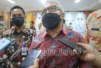 Kadisnakertrans Jatim, Himawan Estu Bagijo membuka Job Market Fair Virtual 2021 di Kantor BLK Surabaya