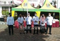 Kolaborasi Dinas Pertanian dan Ketahanan Pangan Kabupaten dan Provinsi gelar pasar murah dihalaman kantor jalan Mastrip nomor 5 Tuban (15/9/2021).