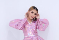 
Ayu Ting Ting Laporkan Lagi KD, Jerat Pakai UU ITE. (FOTO: IG Ayu Ting Ting)