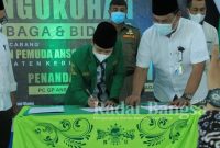 Gus Rismi melakukan penandatanganan MoU dengan BPJS Ketenagakerjaan